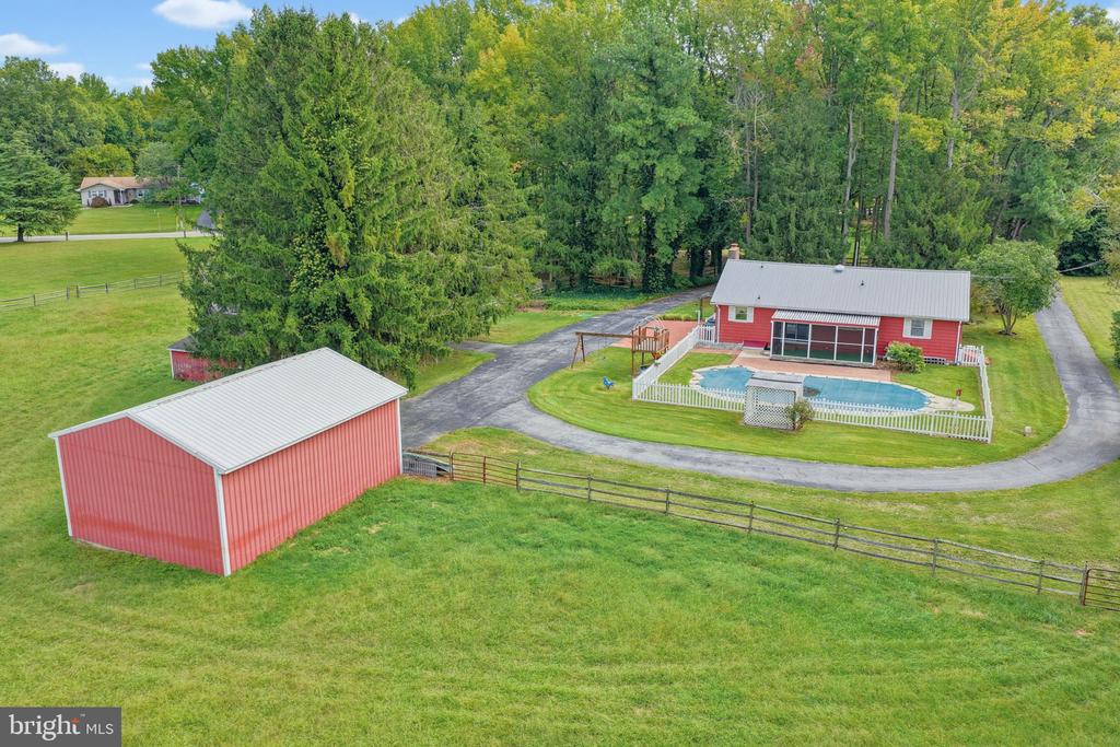 153 BLACKBIRD GREENSPRING ROAD