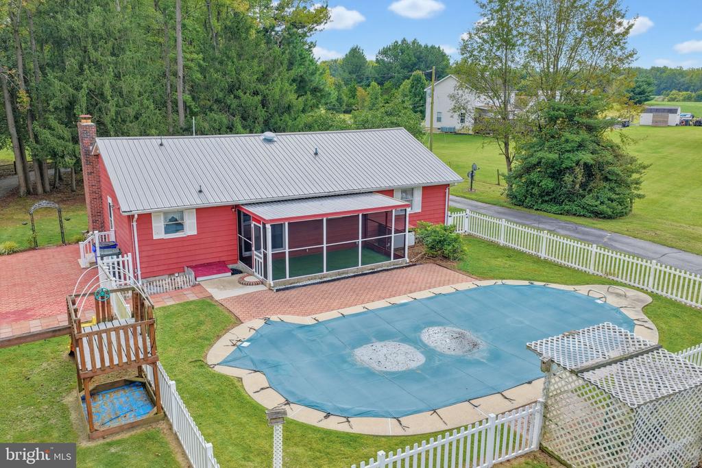 153 BLACKBIRD GREENSPRING ROAD