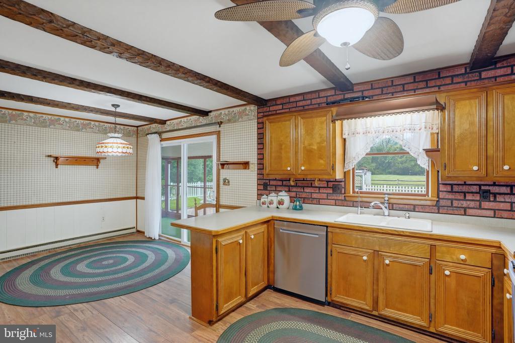 153 BLACKBIRD GREENSPRING ROAD