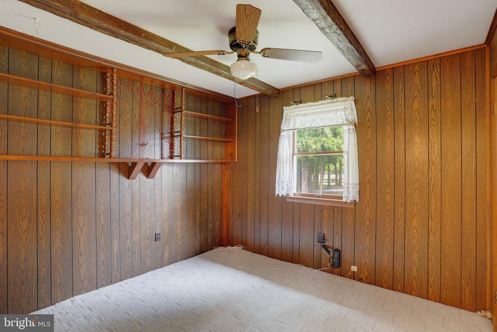 153 BLACKBIRD GREENSPRING ROAD