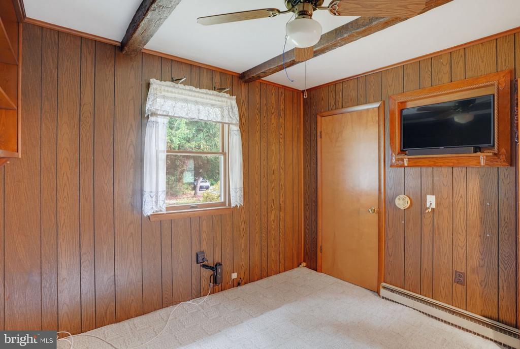 153 BLACKBIRD GREENSPRING ROAD