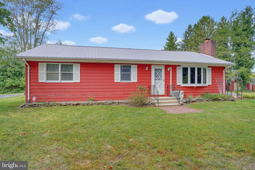 153 BLACKBIRD GREENSPRING ROAD