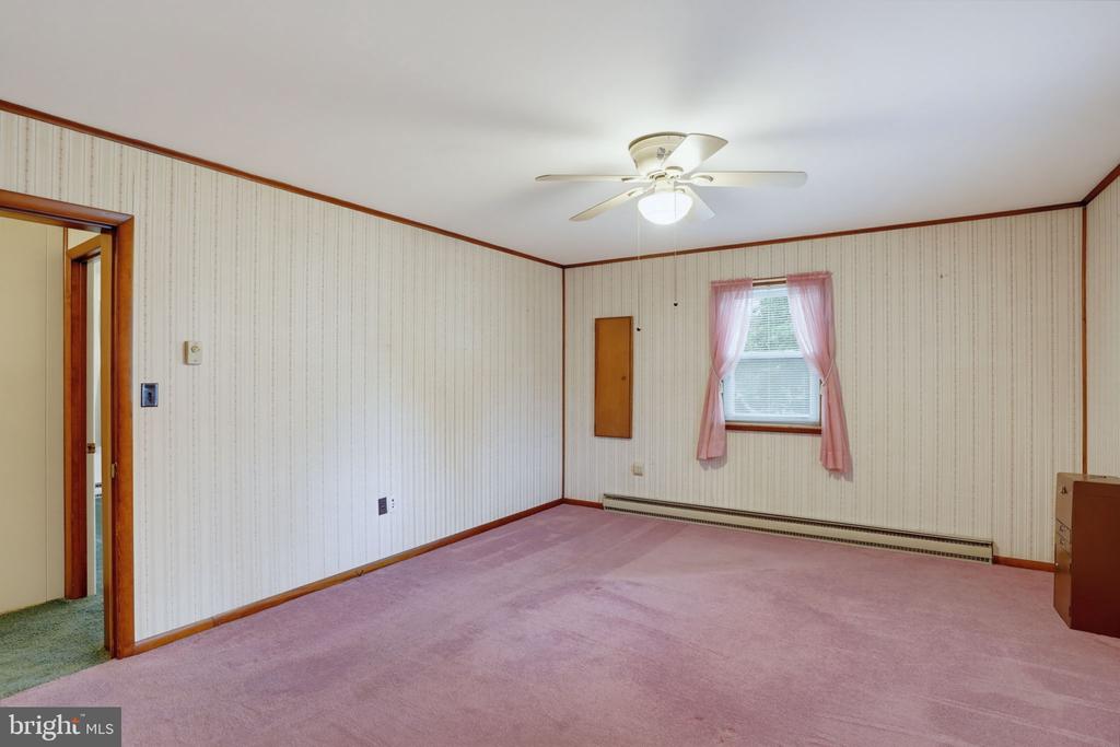 153 BLACKBIRD GREENSPRING ROAD