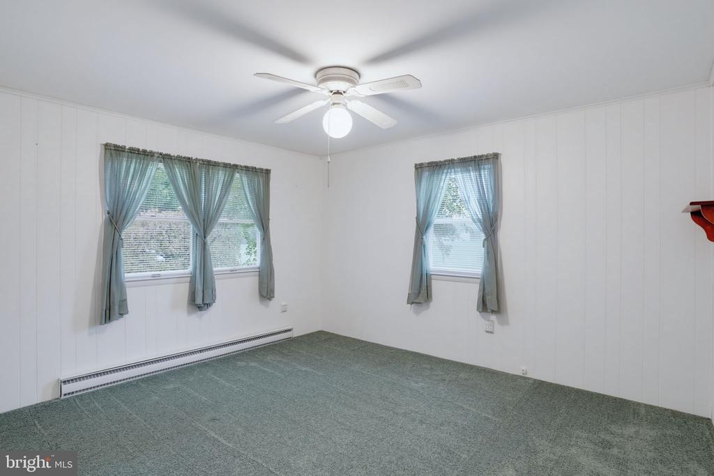 153 BLACKBIRD GREENSPRING ROAD