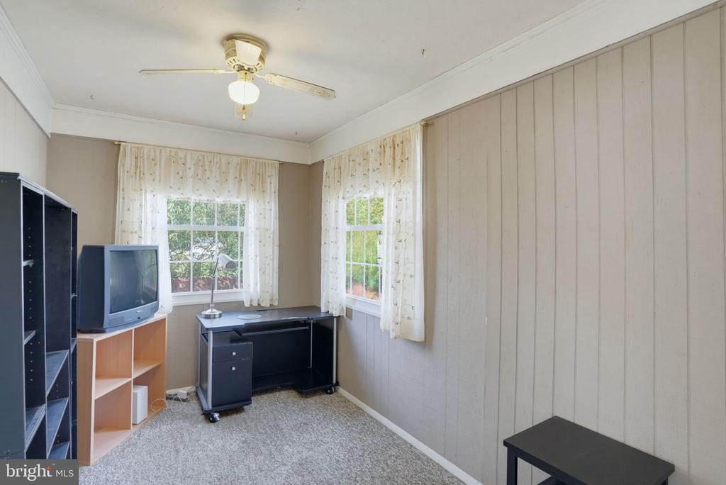 8 RENOIR TERRACE