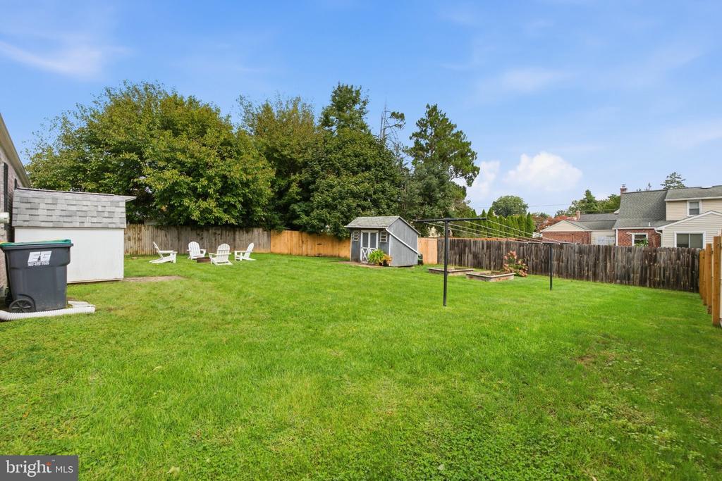 2409 TAPLEY LANE