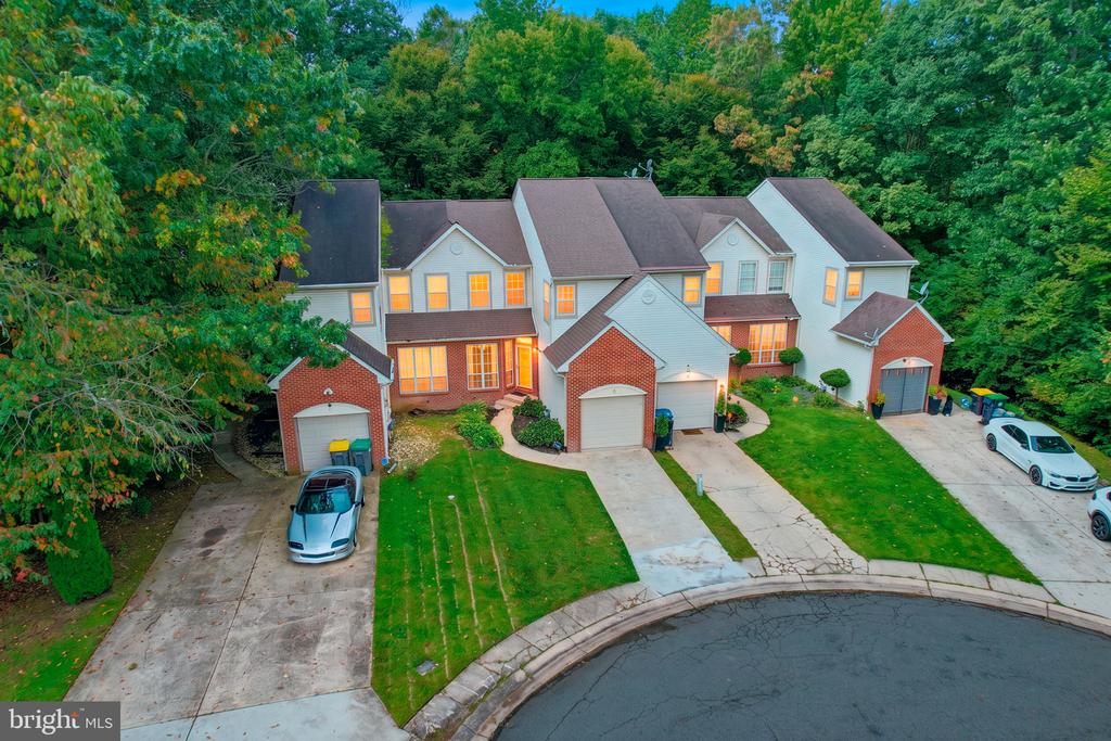 12 REDDEN COURT