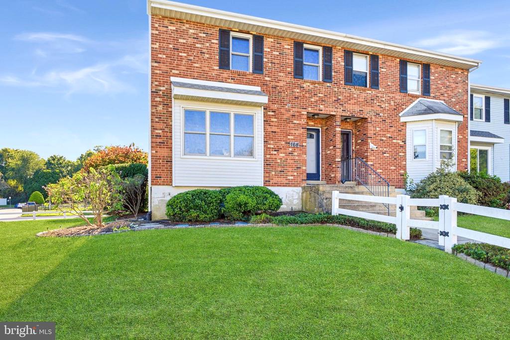 168 E E. GREEN VALLEY CIRCLE CIRCLE