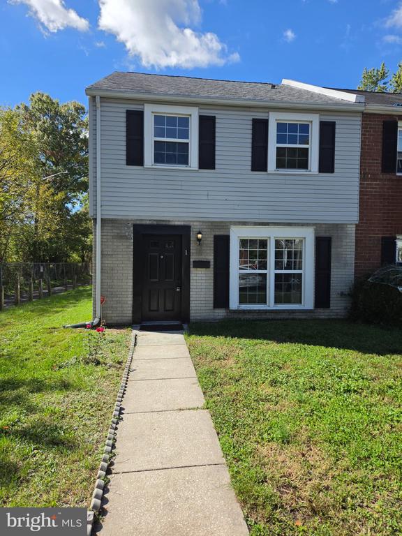 1 NATHAN HALE COURT