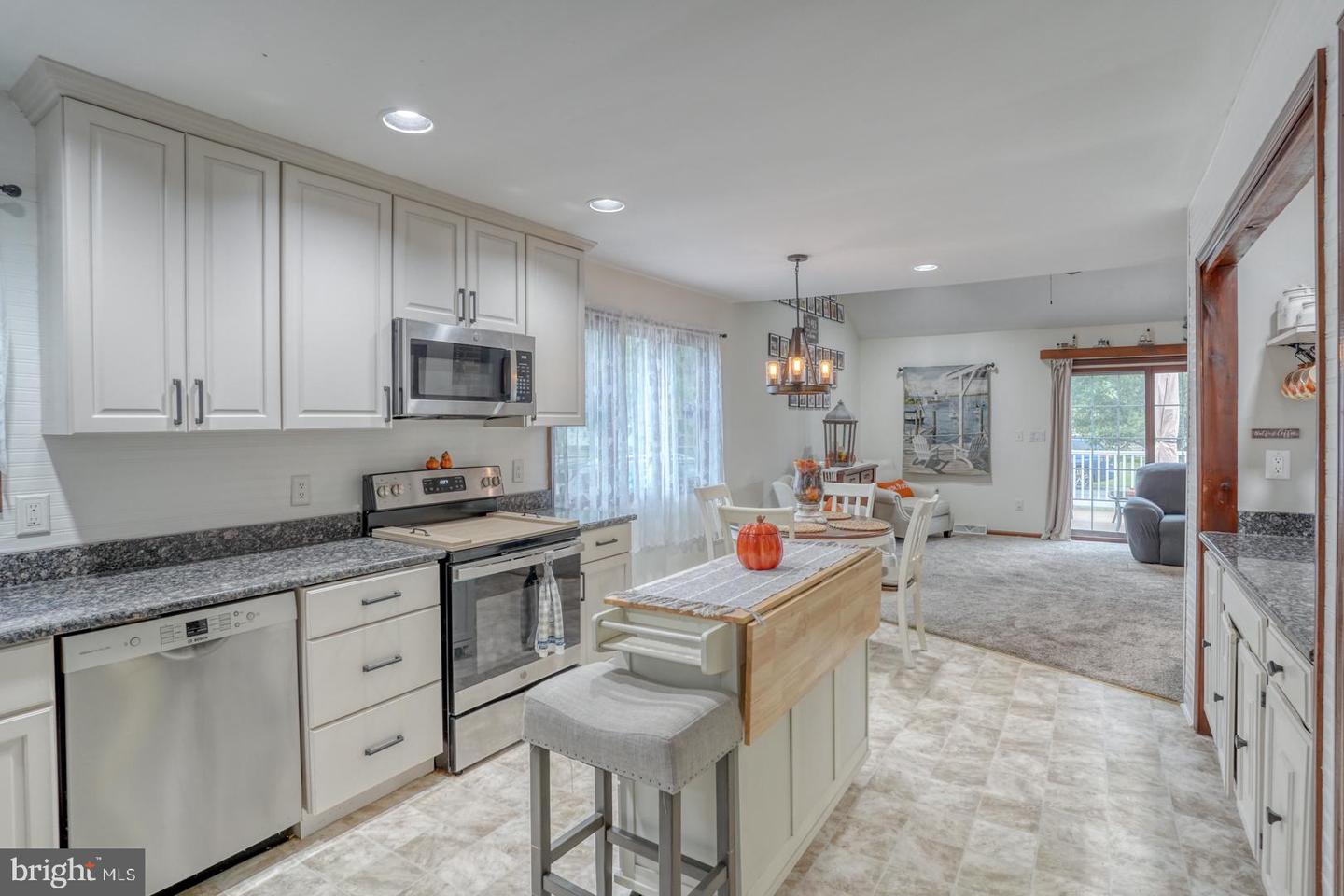 27856 Oak Meadow Dr