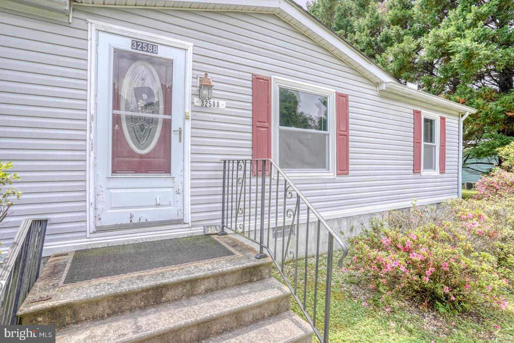 32588 Captains Way
