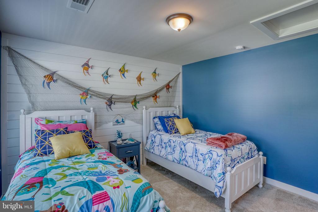32471 MORRIS TRAIL