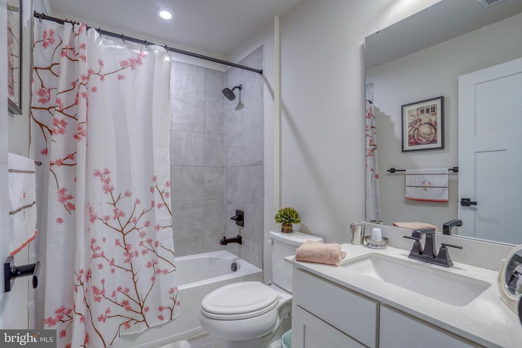 32471 MORRIS TRAIL