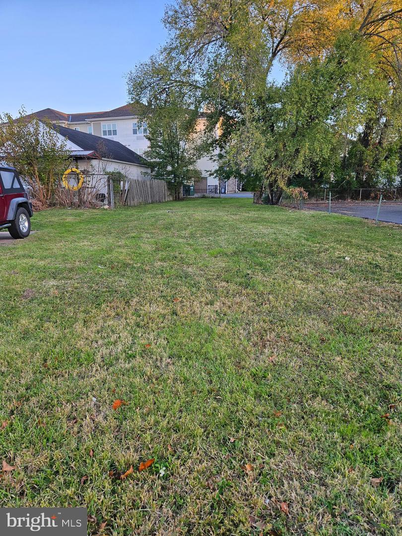 115 E High St