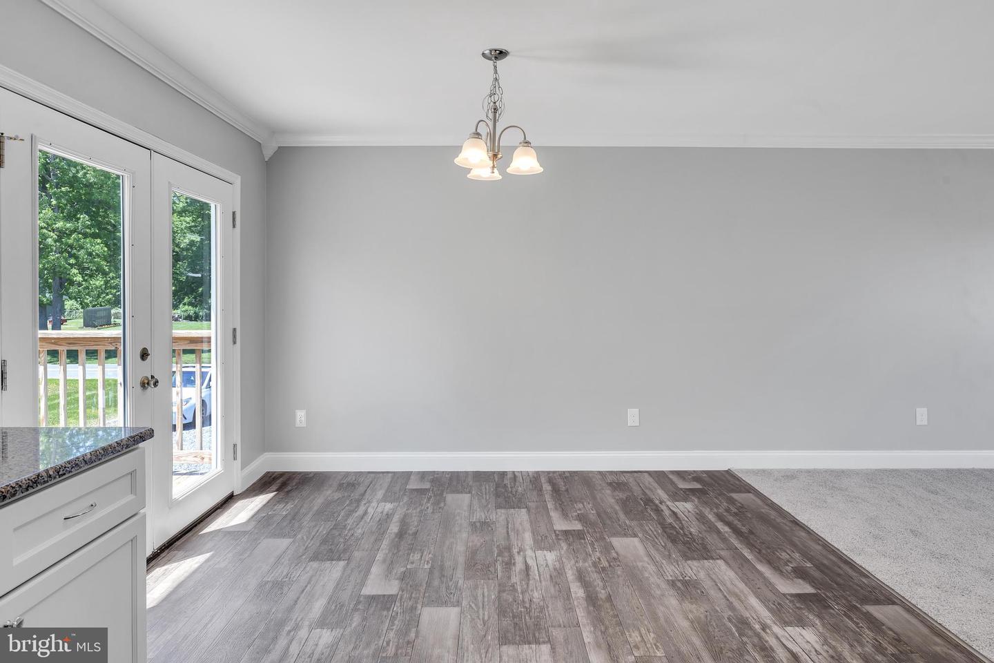 39 Middle Rd