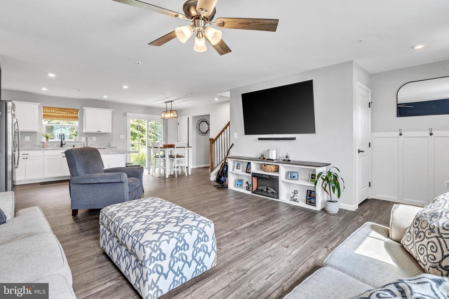 13 Bayberry Dr