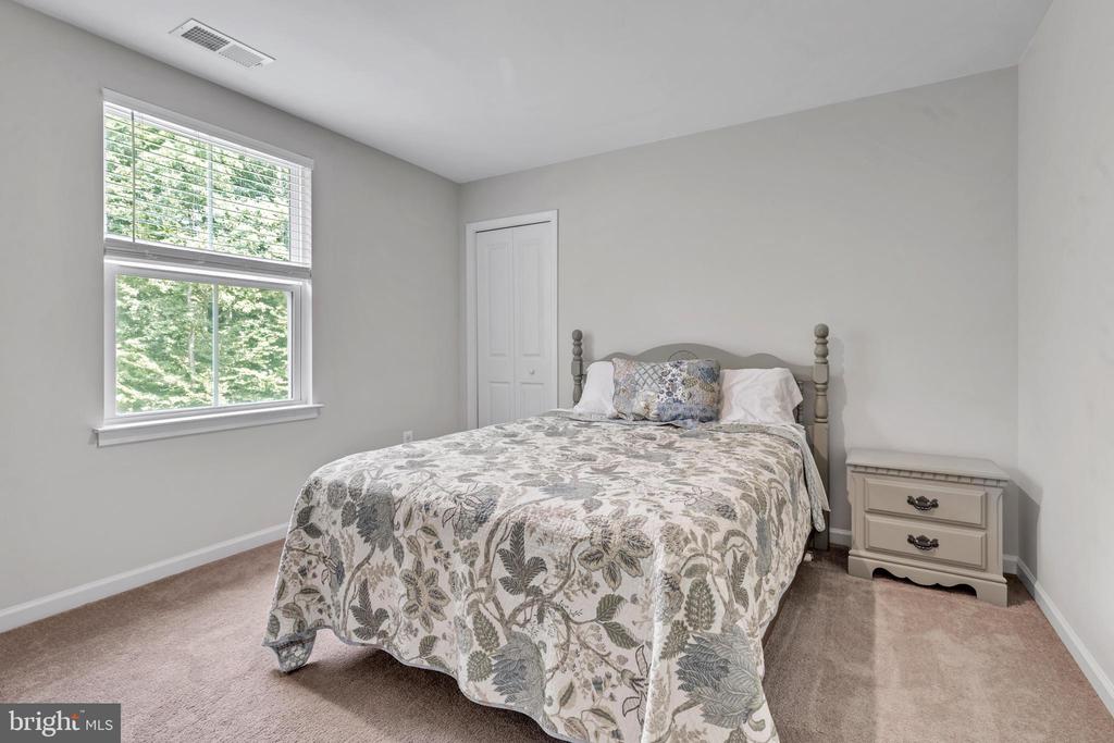 13 Bayberry Dr