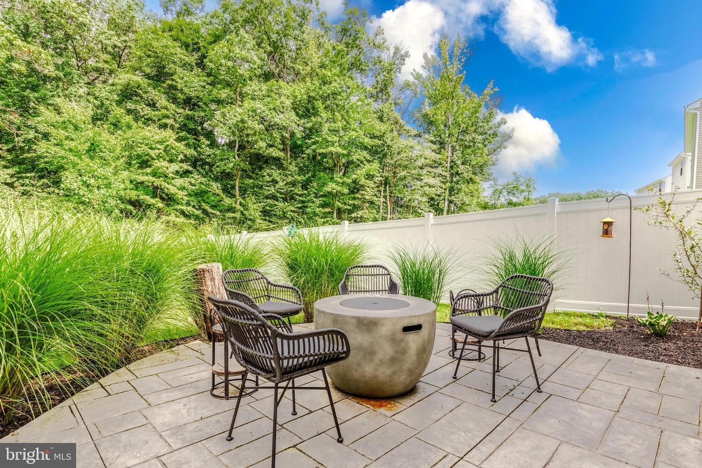 13 Bayberry Dr