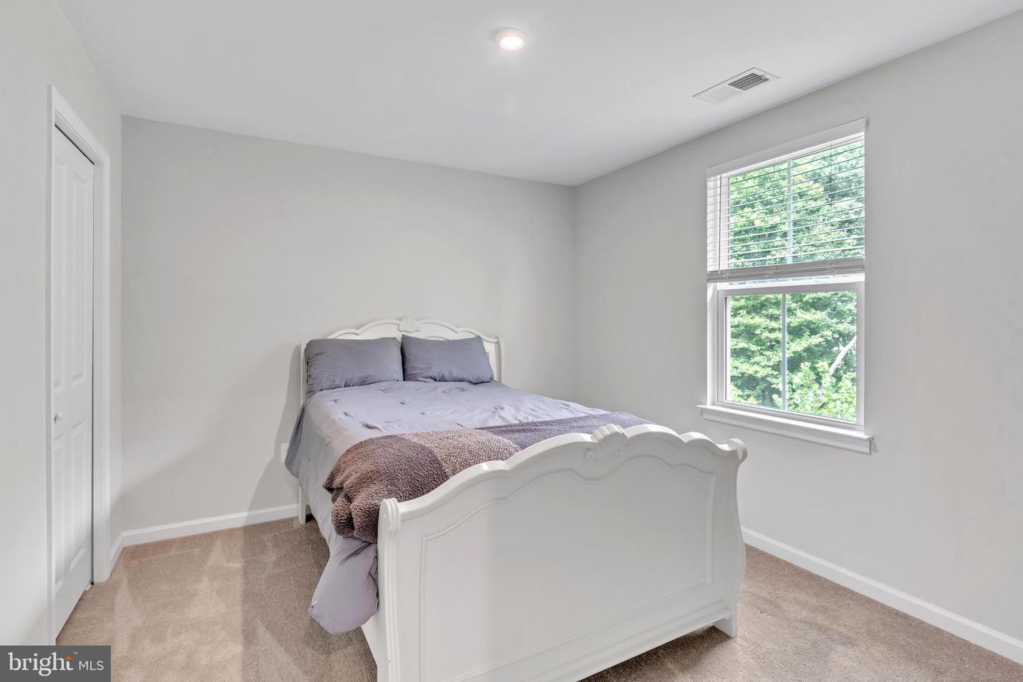 13 Bayberry Dr