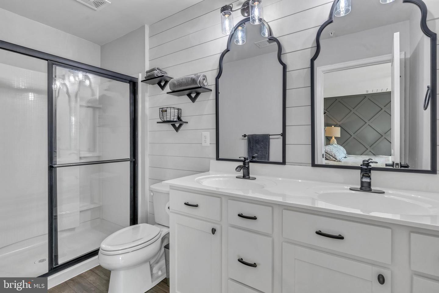 13 Bayberry Dr