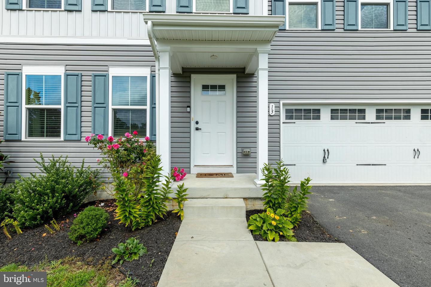 13 Bayberry Dr