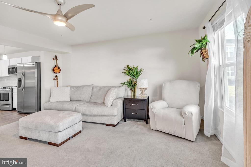 48 Azalea Cir