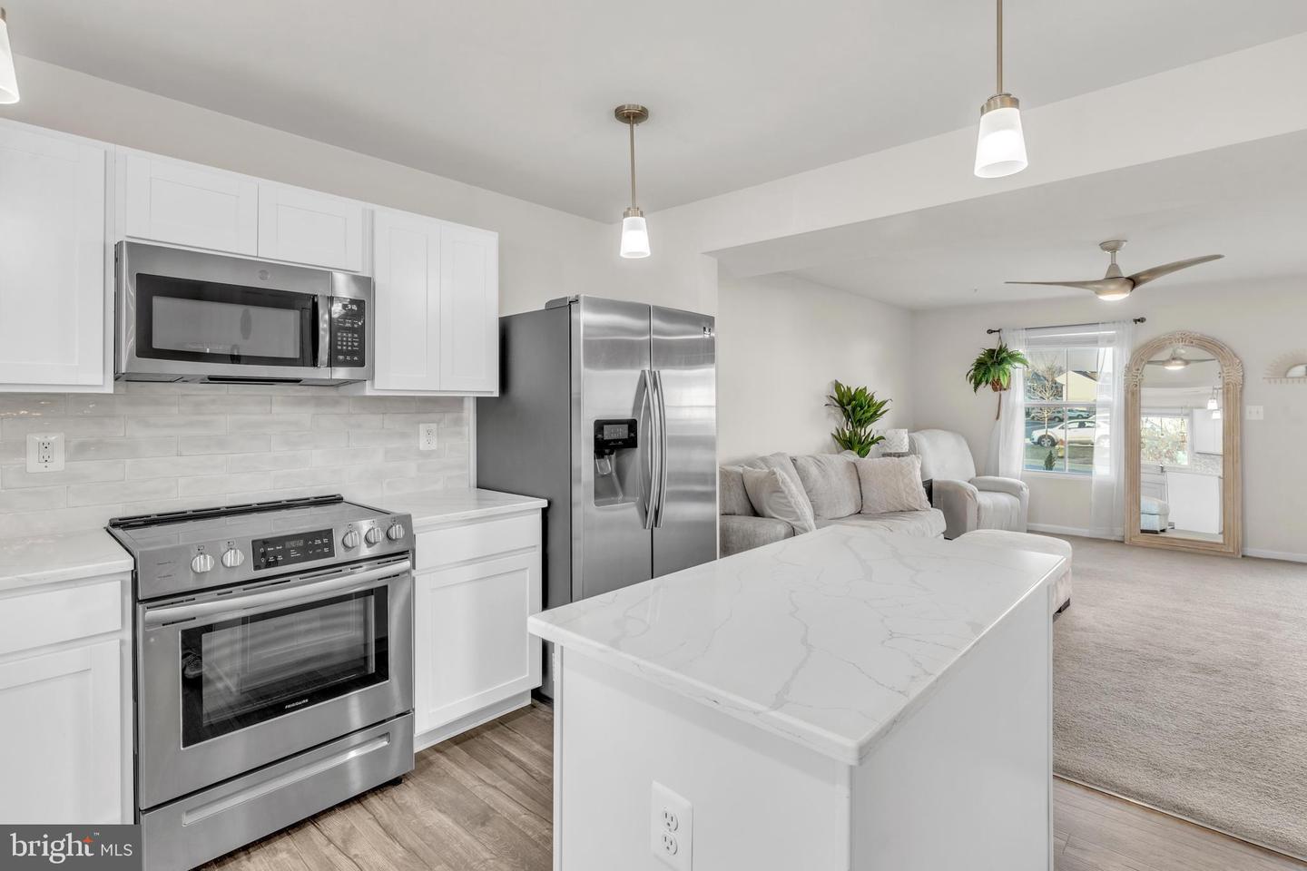 48 Azalea Cir