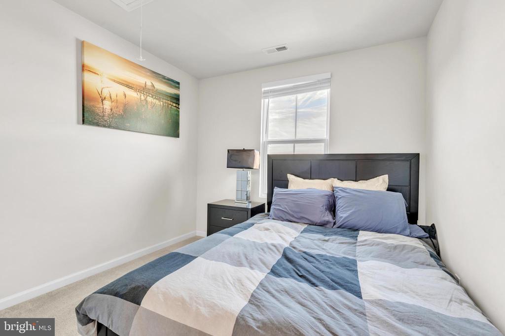 48 Azalea Cir