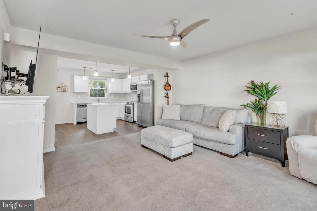 48 Azalea Cir