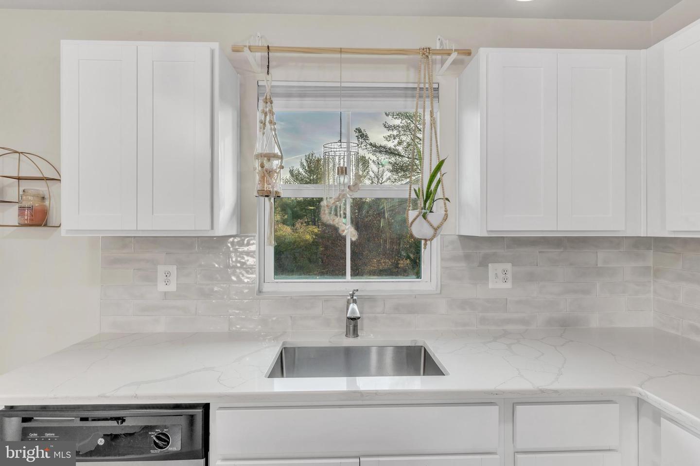 48 Azalea Cir