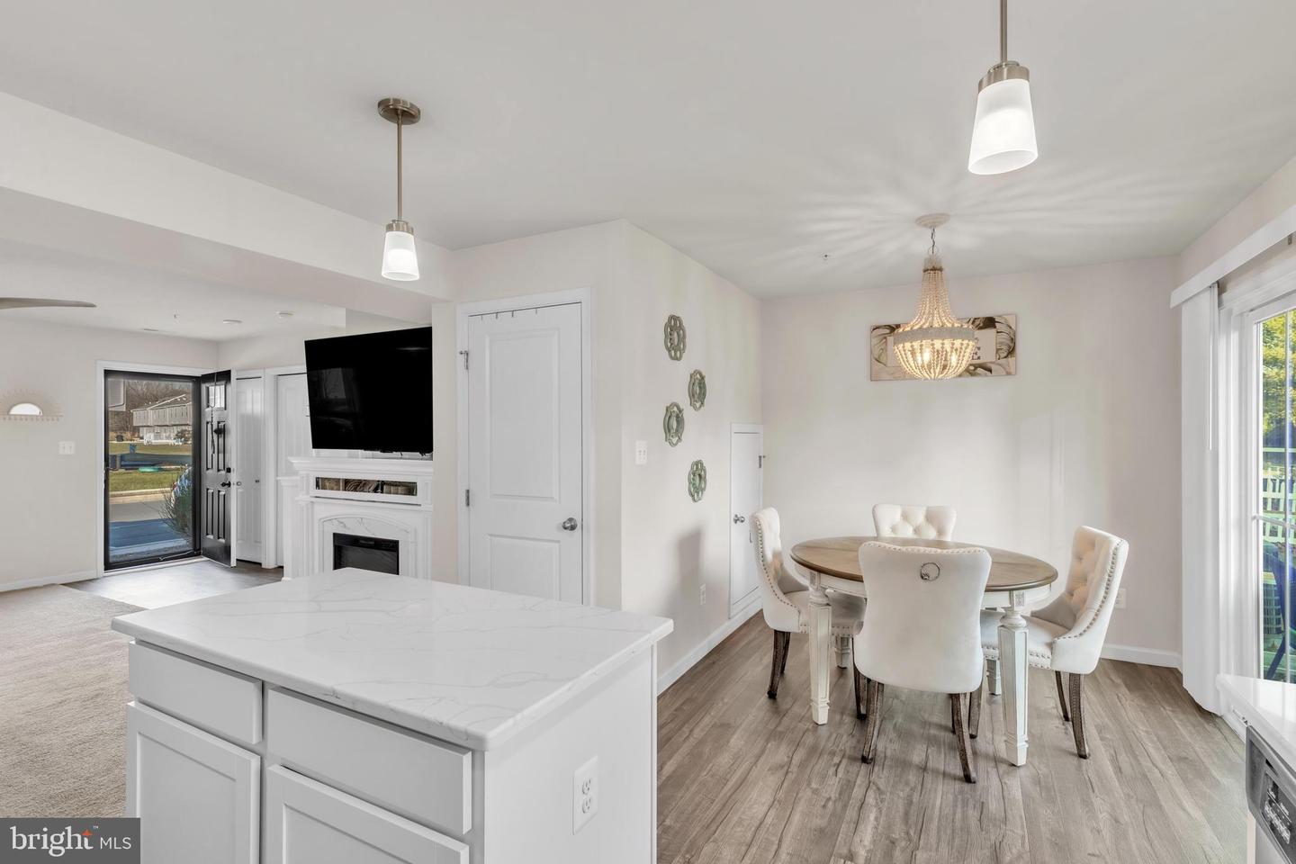 48 Azalea Cir