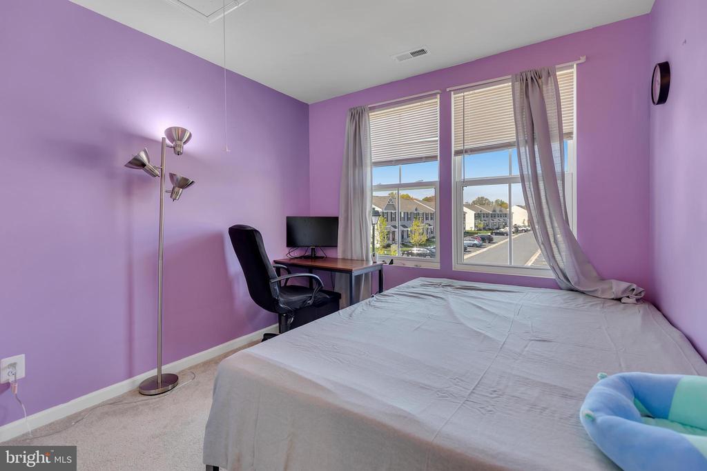 46 Azalea Cir