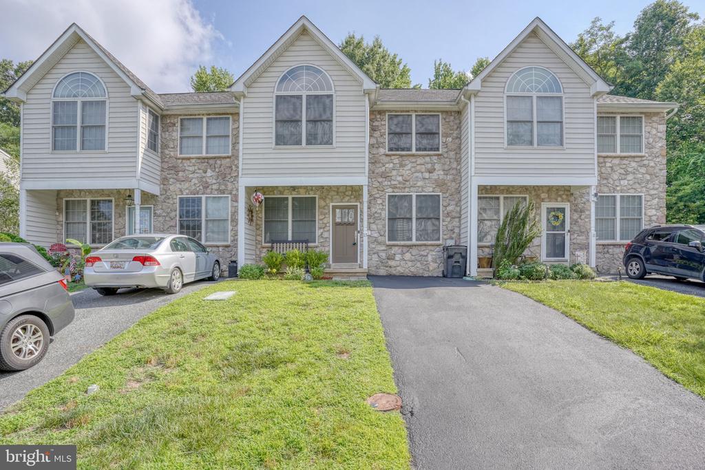 15 GUILFORD COURT