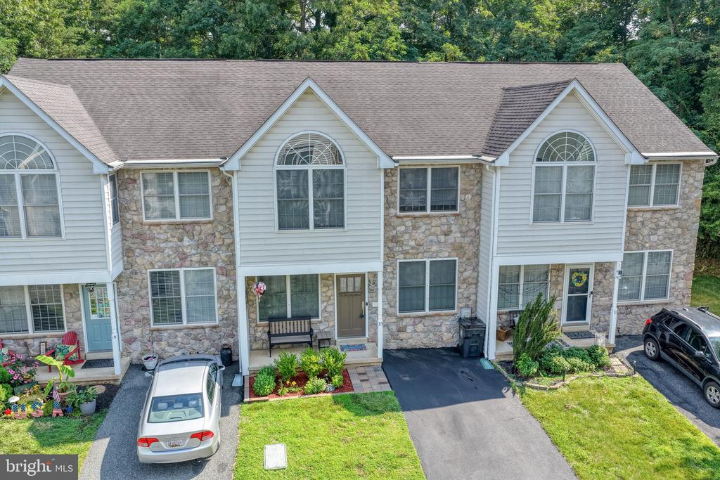 15 GUILFORD COURT