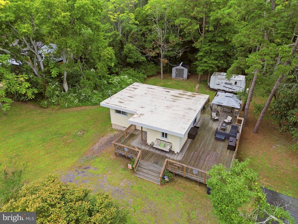 124 ACADEMY LANE