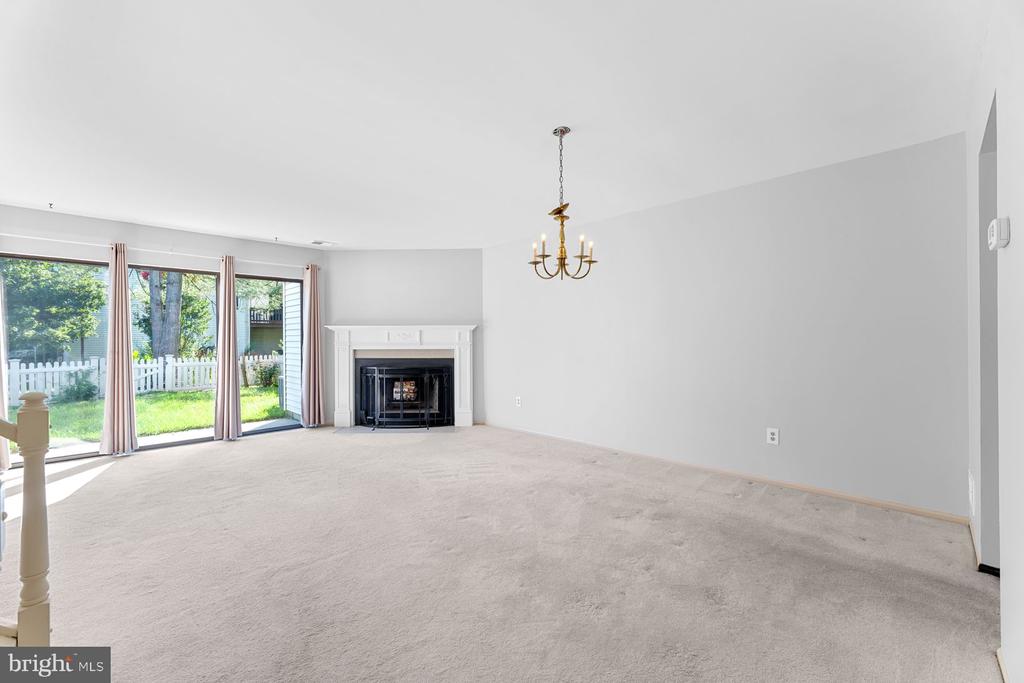 9 Carlyle Ct