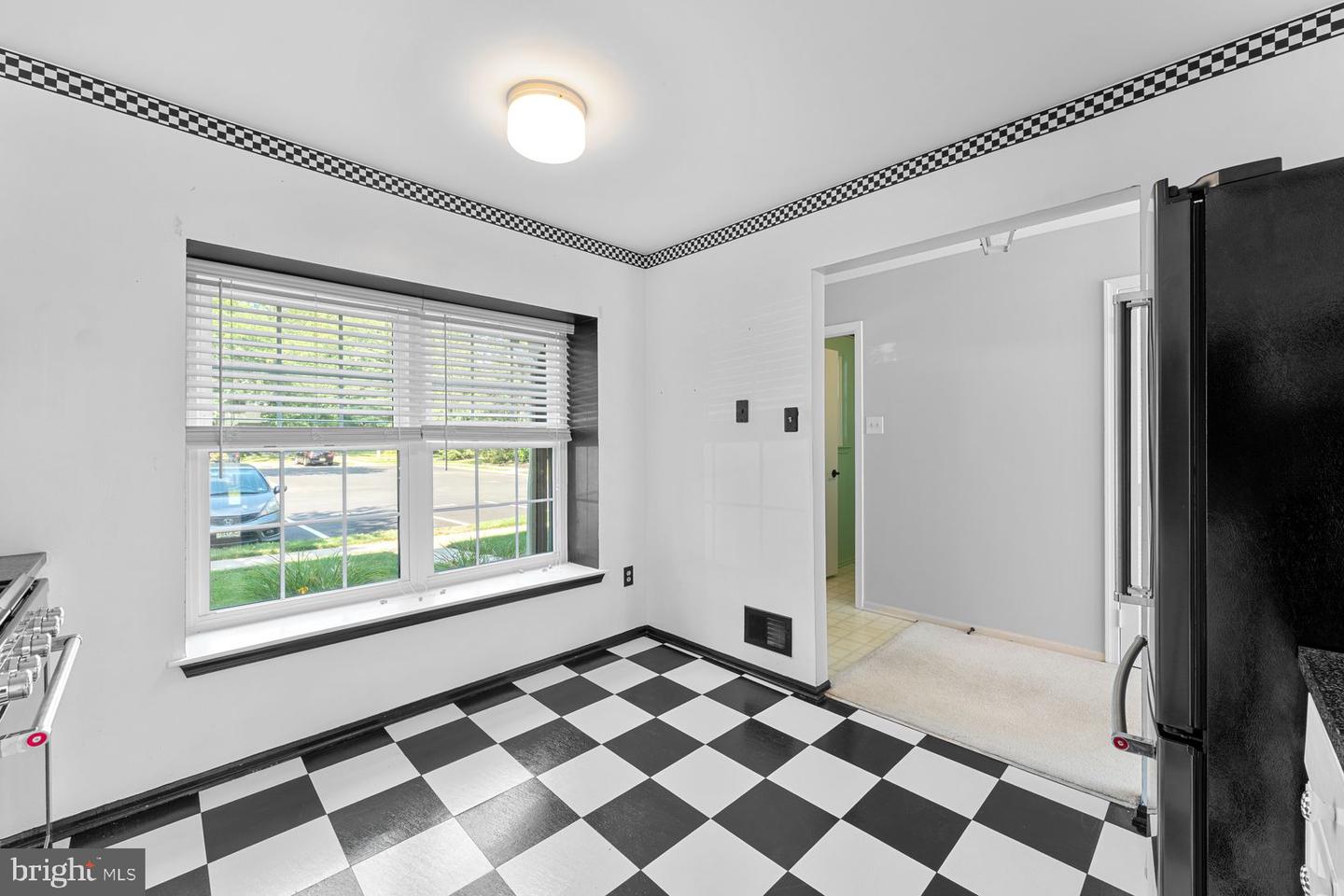 9 Carlyle Ct