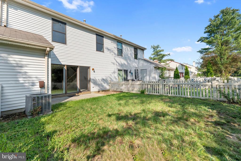 9 Carlyle Ct