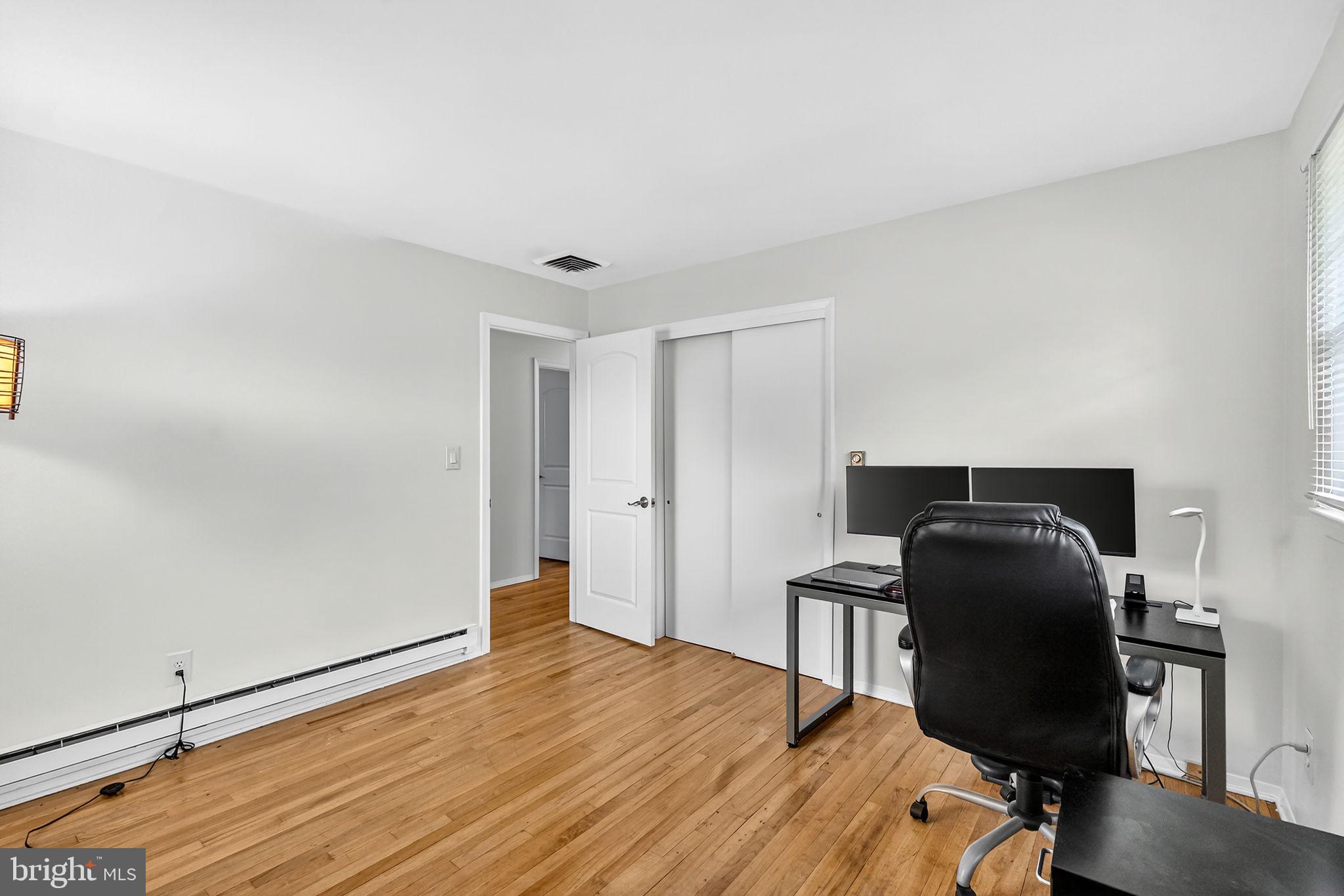1305 CARLISLE ROAD