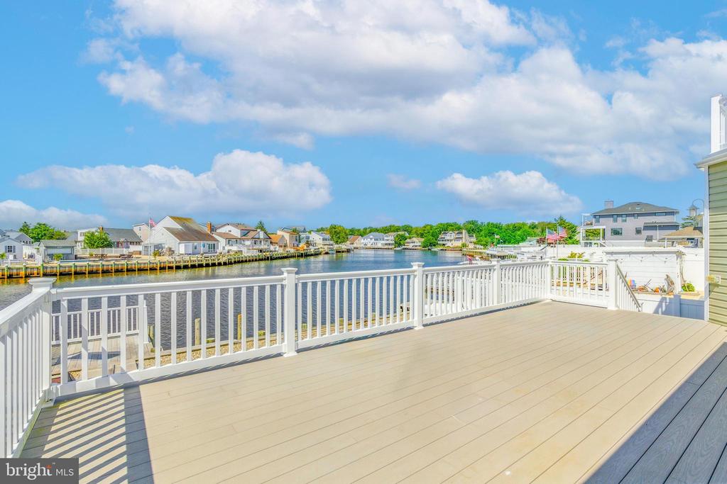 83 Morton Dr
