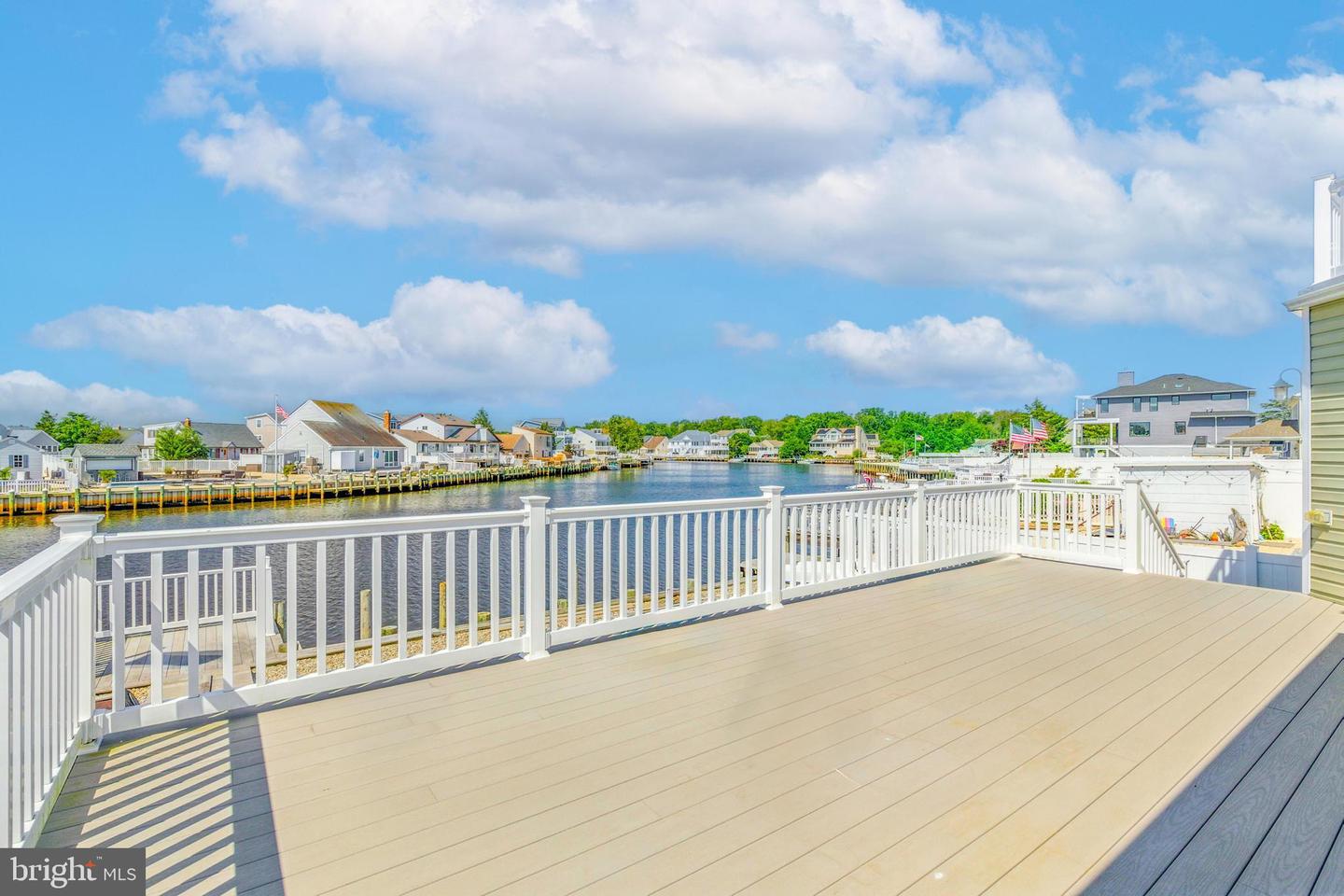 83 Morton Dr