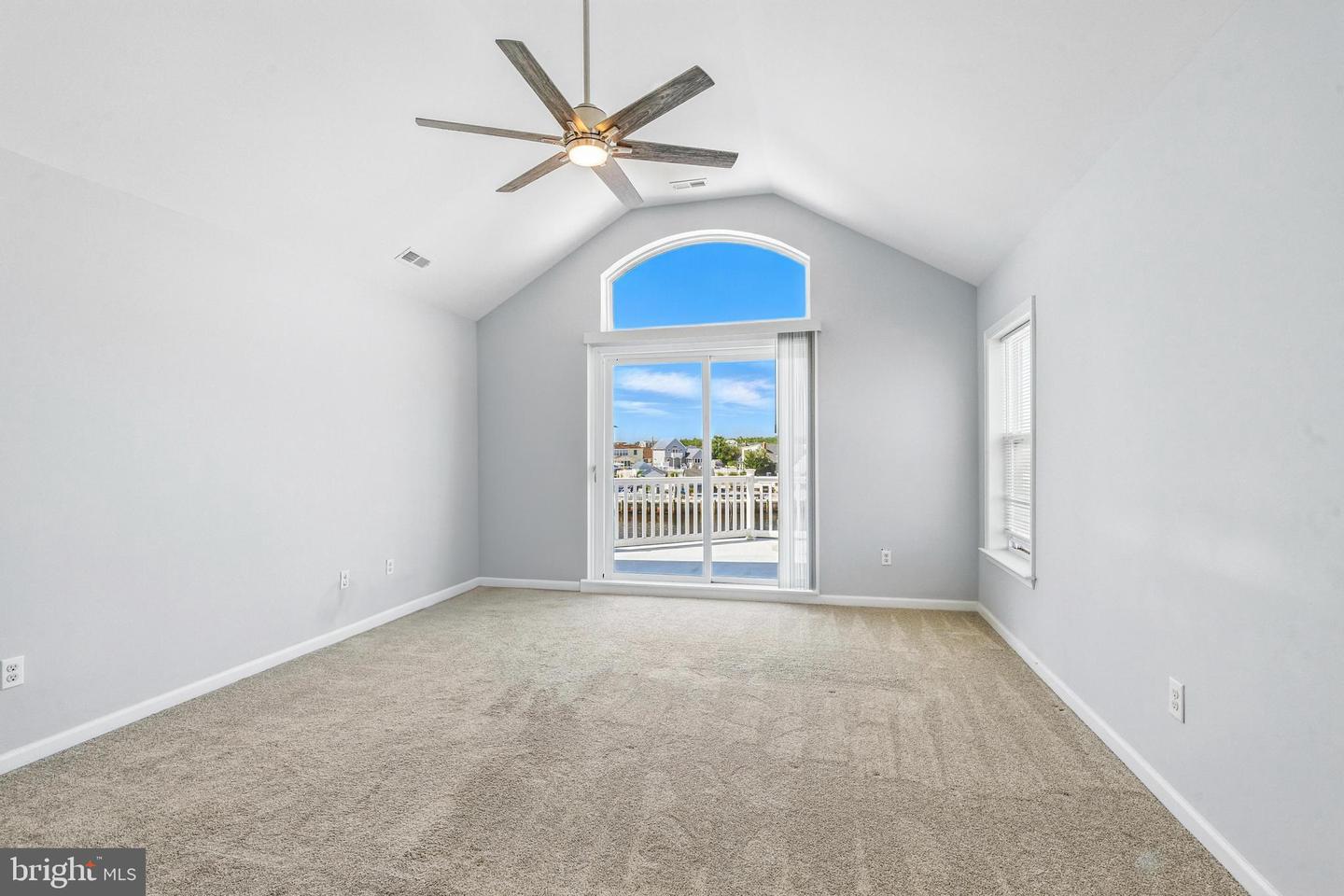 83 Morton Dr