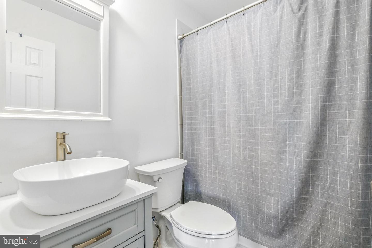 83 Morton Dr
