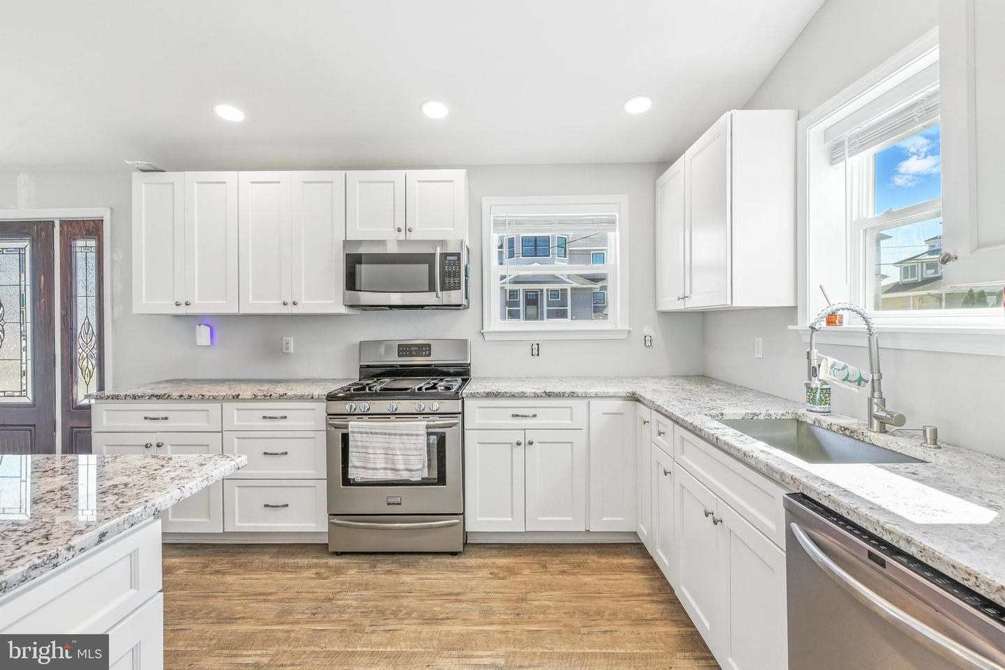 83 Morton Dr