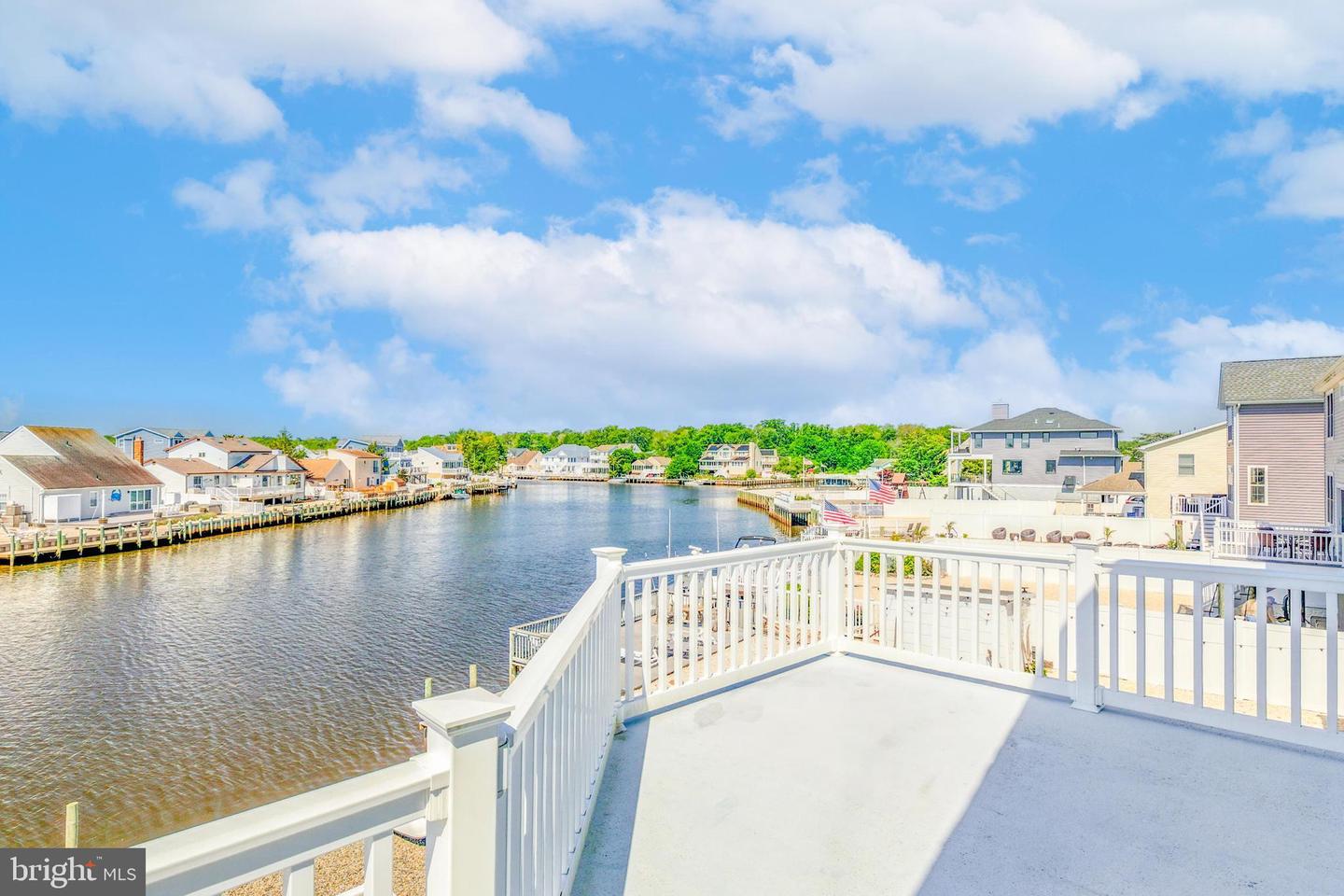 83 Morton Dr