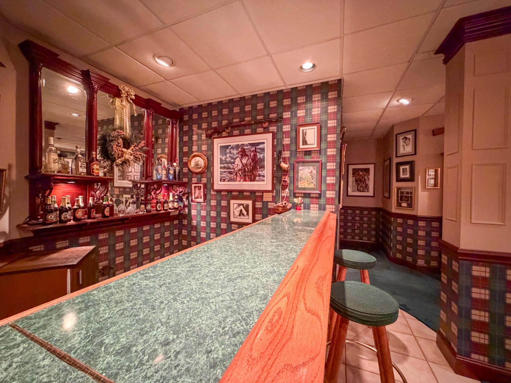 40 GREEN MEADOW DRIVE