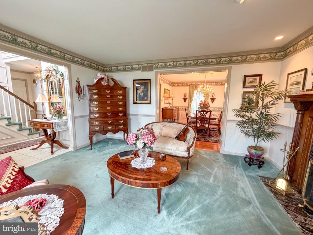 40 GREEN MEADOW DRIVE