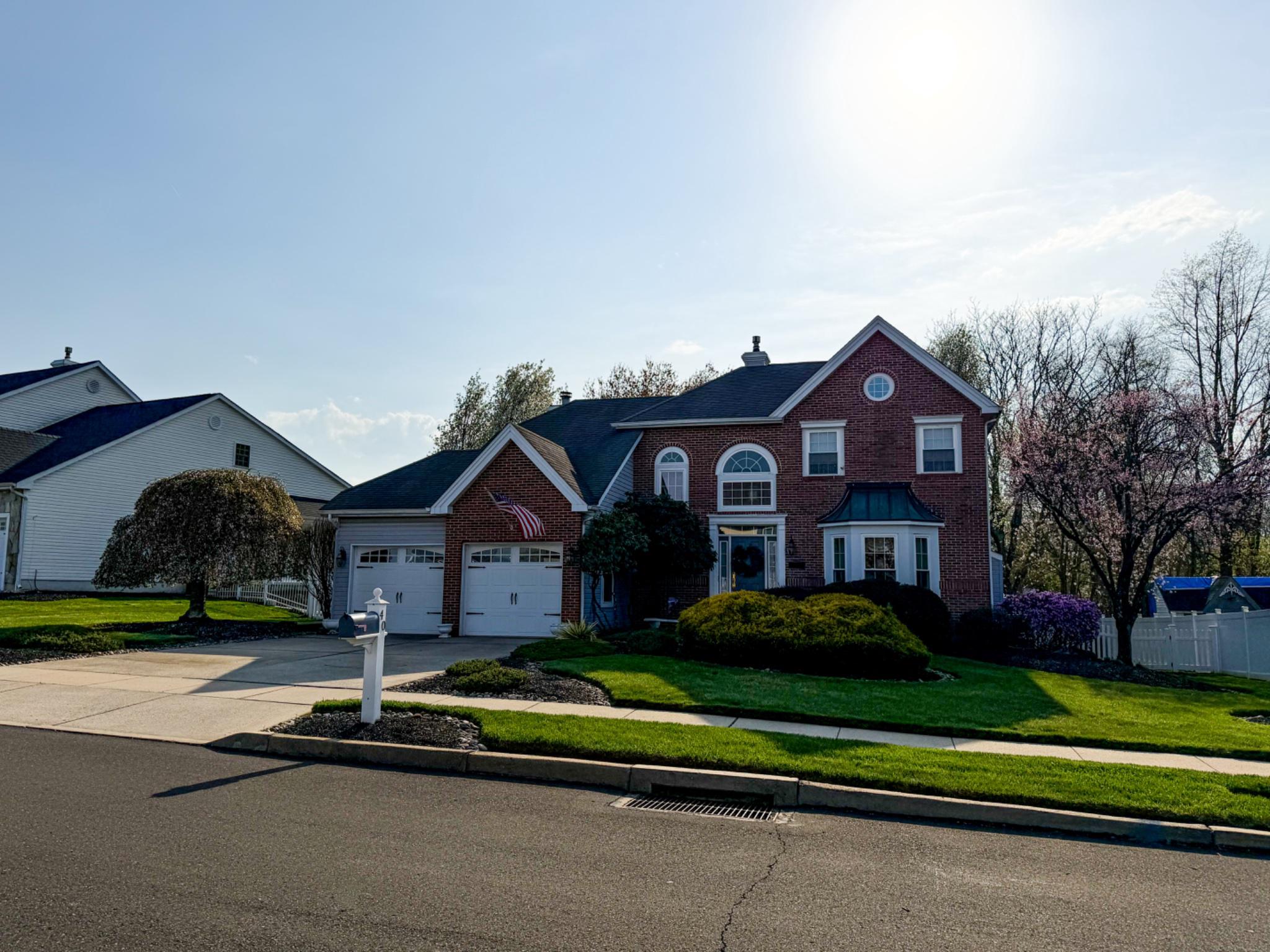 40 GREEN MEADOW DRIVE