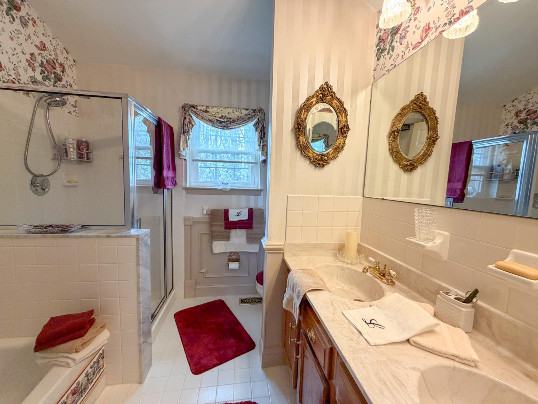 40 GREEN MEADOW DRIVE