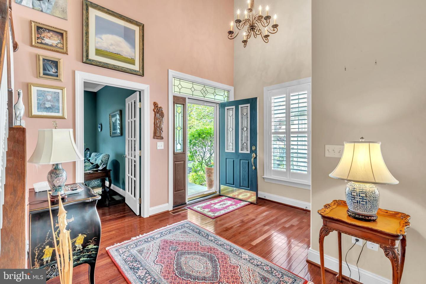 318 Hyde Park Rd